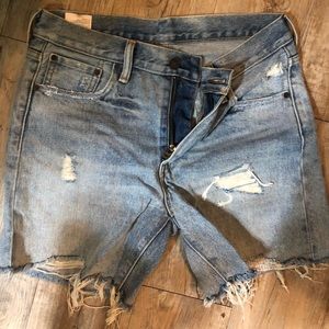 Women’s Long Levi Shorts - Size 29